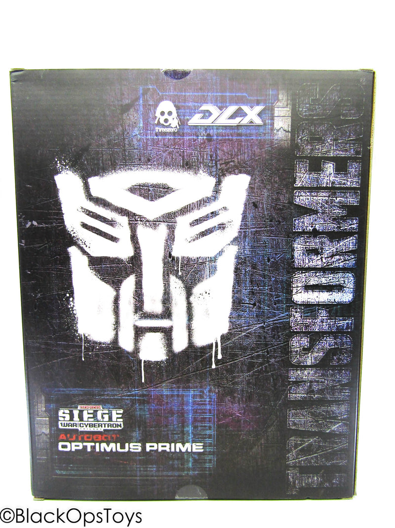 Load image into Gallery viewer, Transformers - Autobot Optimus Prime DLX - MINT IN BOX
