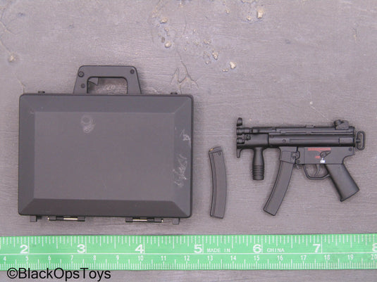 Dragon Models - MP5K Submachine Gun w/Black Case