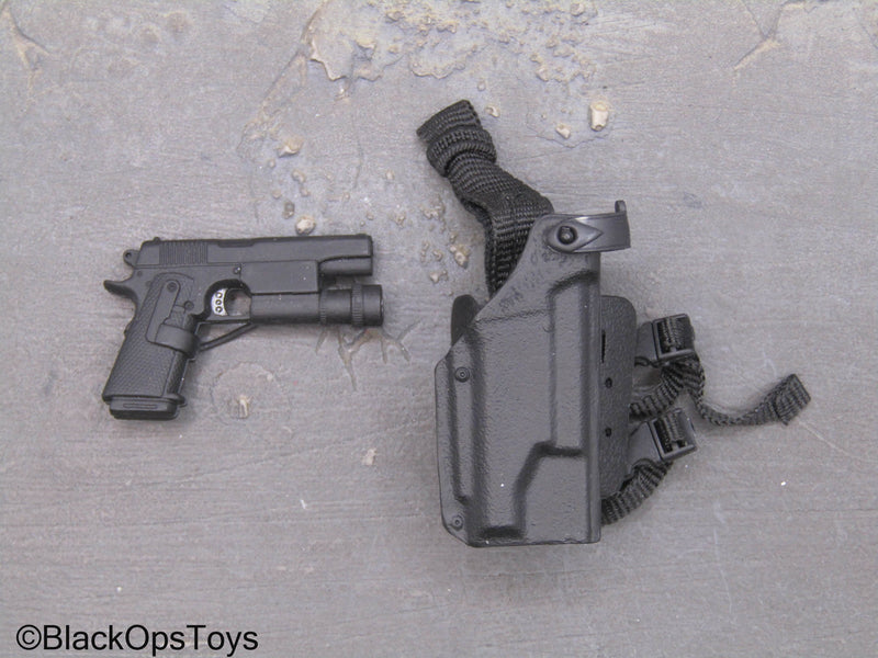 Load image into Gallery viewer, Hot Toys - 1911 Pistol w/Black Drop Leg Holster
