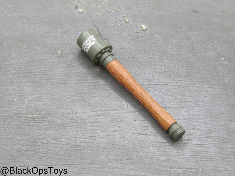 Load image into Gallery viewer, Stick Grenade
