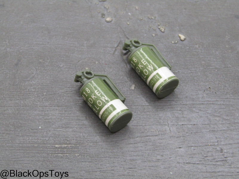 Load image into Gallery viewer, Yellow Smoke Grenade Set (x2)
