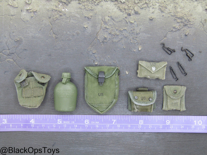 Load image into Gallery viewer, Vietnam Era Canteen &amp; Pouch Set
