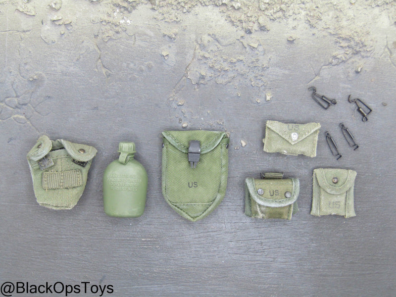 Load image into Gallery viewer, Vietnam Era Canteen &amp; Pouch Set
