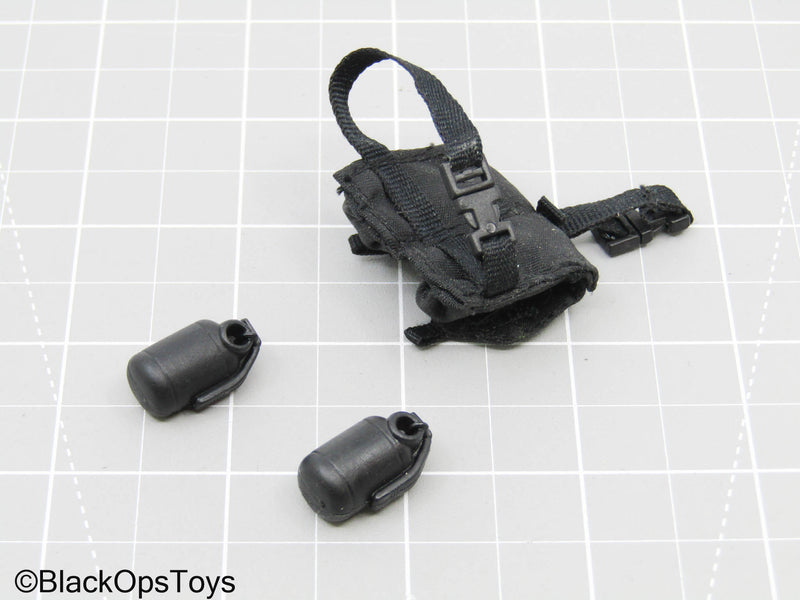 Load image into Gallery viewer, Black Drop Leg Pouch w/Grenade Set

