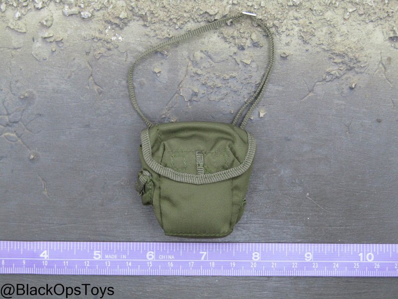 Load image into Gallery viewer, Vietnam Era OD Green Gas Mask Pouch
