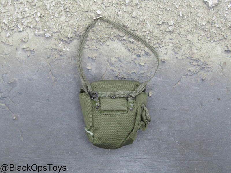 Load image into Gallery viewer, Vietnam Era OD Green Gas Mask Pouch
