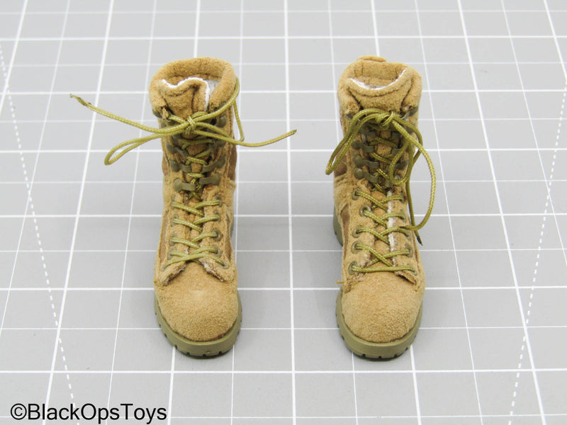 Load image into Gallery viewer, Tan Combat Boots (Foot Type) (Soldier Story)
