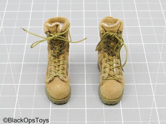 Tan Combat Boots (Foot Type) (Soldier Story)