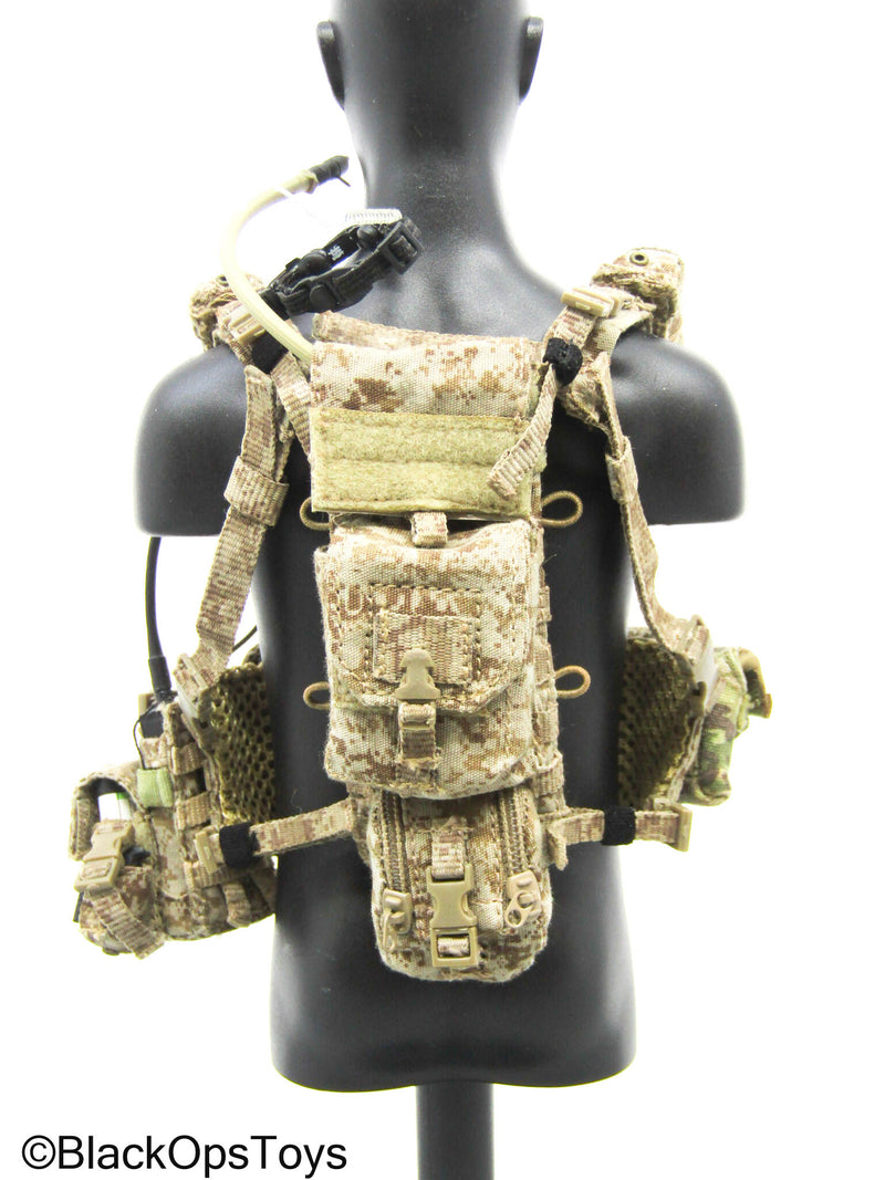 Load image into Gallery viewer, AOR1 Camo Tactical Chest Rig (Toy City)
