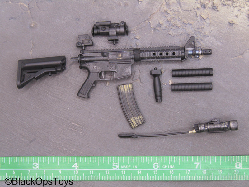 Load image into Gallery viewer, Boford - M4 CQBR Assault Rifle
