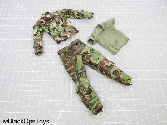 Woodland Camo Uniform w/OD Green Undershirt (Soldier Story)