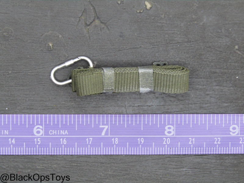 Load image into Gallery viewer, Vietnam Era OD Green Belt w/Carabiner
