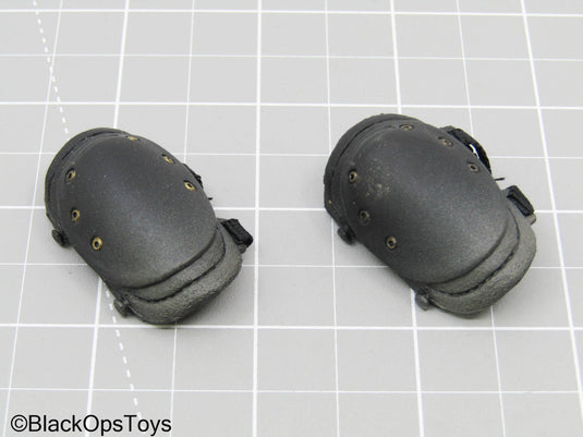 Black Knee Pads (BBI)