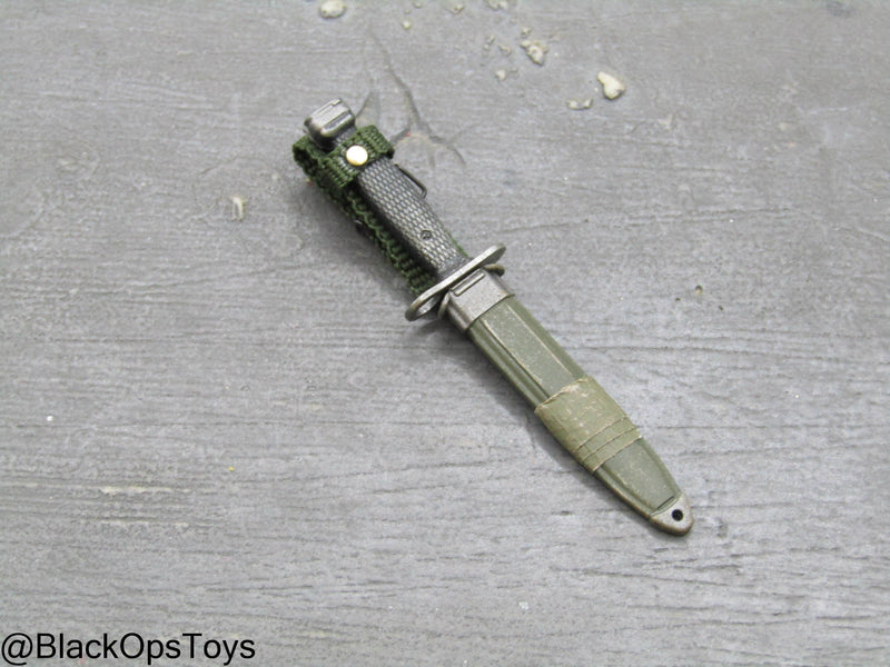 Load image into Gallery viewer, Vietnam Era Bayonet w/Sheath
