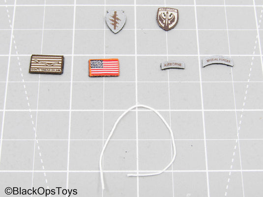 Patch Set w/White String