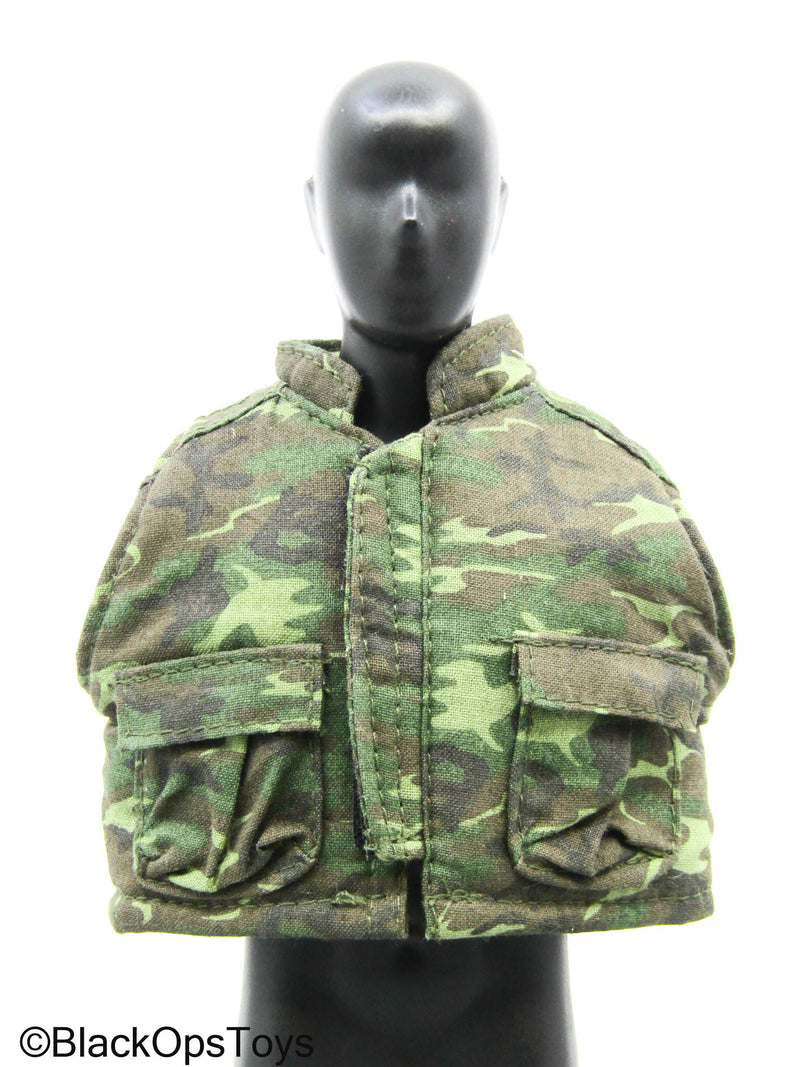 Load image into Gallery viewer, Bam 1/6 Woodland Camo Flak Vest (SOTW)
