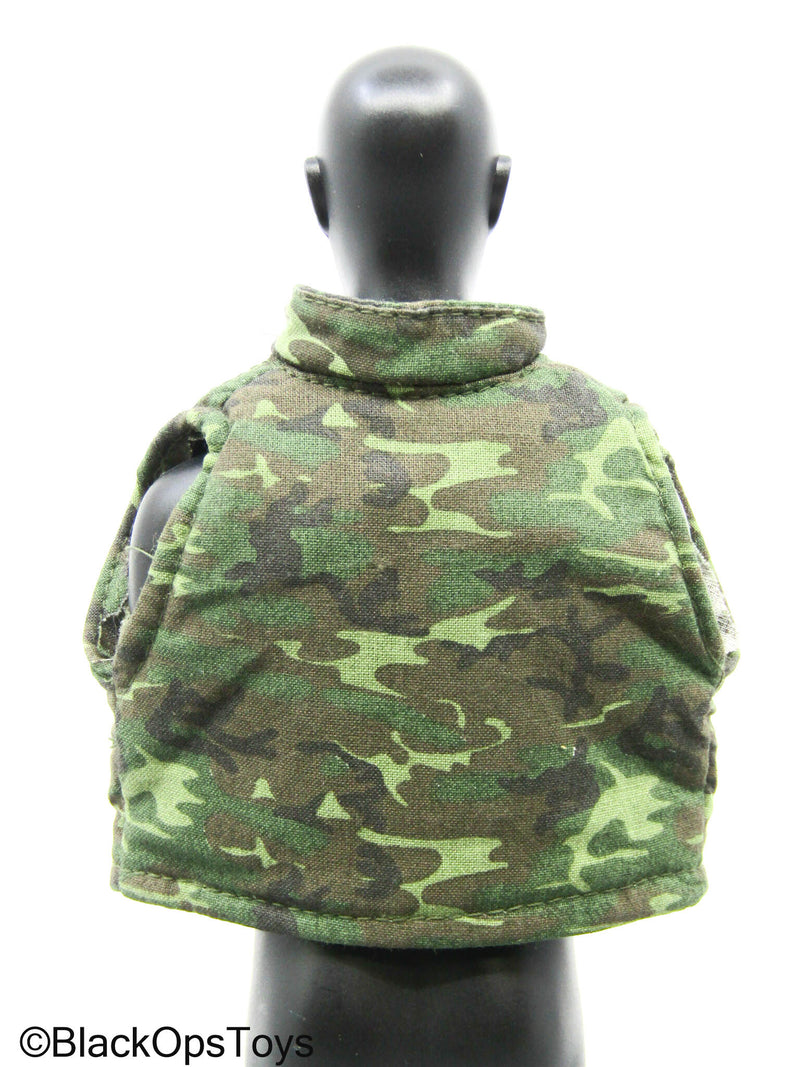 Load image into Gallery viewer, Bam 1/6 Woodland Camo Flak Vest (SOTW)
