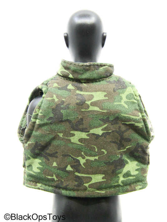 Bam 1/6 Woodland Camo Flak Vest (SOTW)
