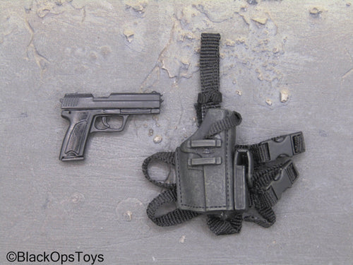 Hot Toys Resident Evil - Spring Loaded Pistol w/Drop Leg Holster