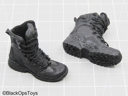 Black Combat Boots (Foot Type)