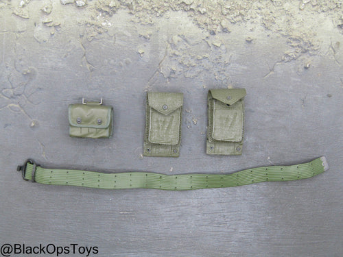 Vietnam Era Rivet Belt w/Molded Pouch Set