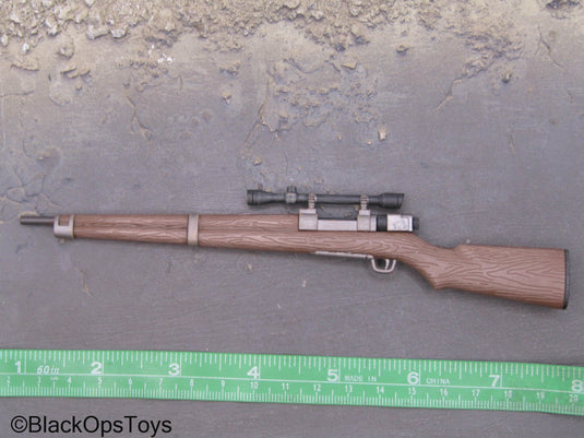 Hot Toys Resident Evil - Bolt Action Rifle w/Scope