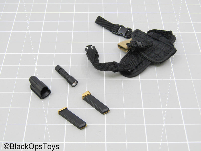 Load image into Gallery viewer, The Darkzone Agent - Tan Pistol w/Drop Leg Holster &amp; Flashlight
