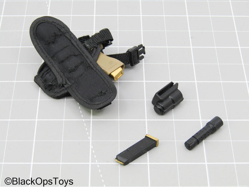 Load image into Gallery viewer, The Darkzone Agent - Tan Pistol w/Drop Leg Holster &amp; Flashlight
