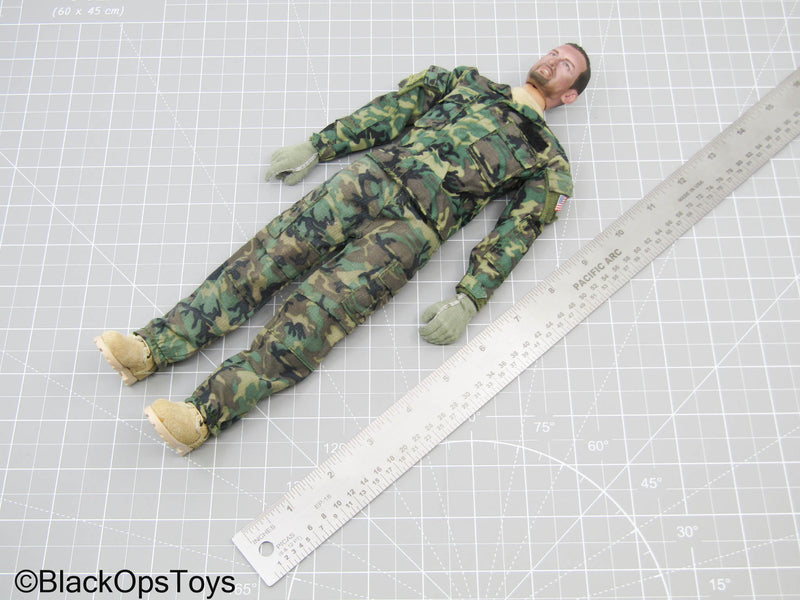 Load image into Gallery viewer, Male Dressed Body w/Headsculpt, Green Gloves &amp; Tan Combat Boots
