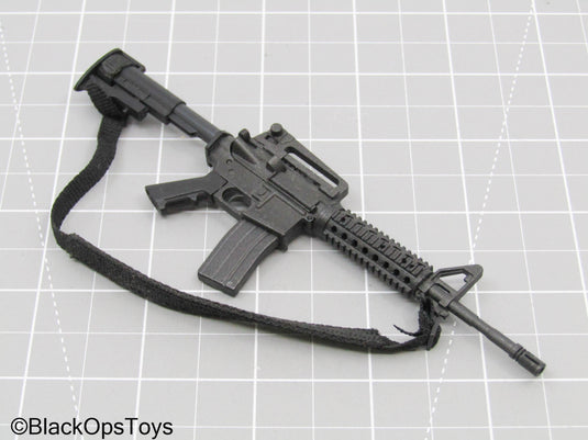 Black Colt AR-15 w/Sling