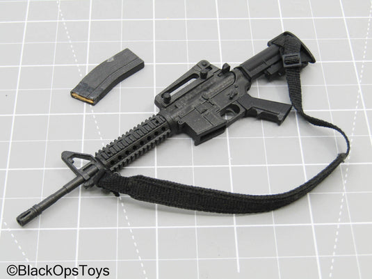 Black Colt AR-15 w/Sling