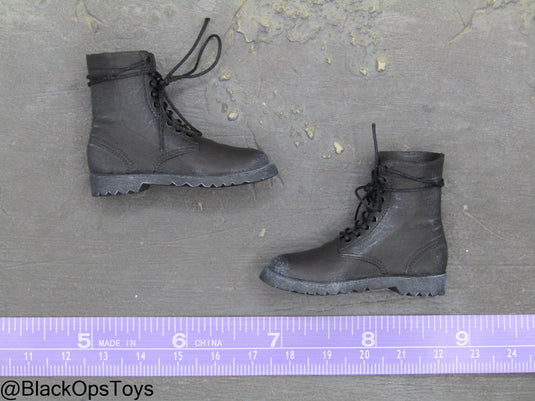 Missing In Action - Magnetic Combat Boots (Peg Type) w/Magnetic Stand