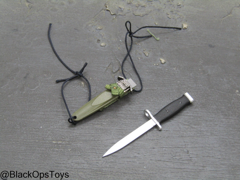 Load image into Gallery viewer, Missing In Action - Bayonet w/Sheath
