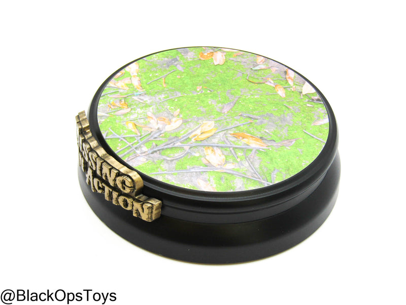 Load image into Gallery viewer, Missing In Action - Magnetic Combat Boots (Peg Type) w/Magnetic Stand
