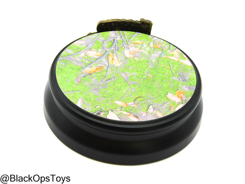 Load image into Gallery viewer, Missing In Action - Magnetic Combat Boots (Peg Type) w/Magnetic Stand
