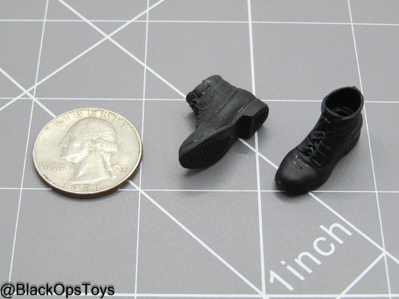 Load image into Gallery viewer, 1/12 Scale - Top Gun - Pete Mitchell - Black Boots (Peg Type)
