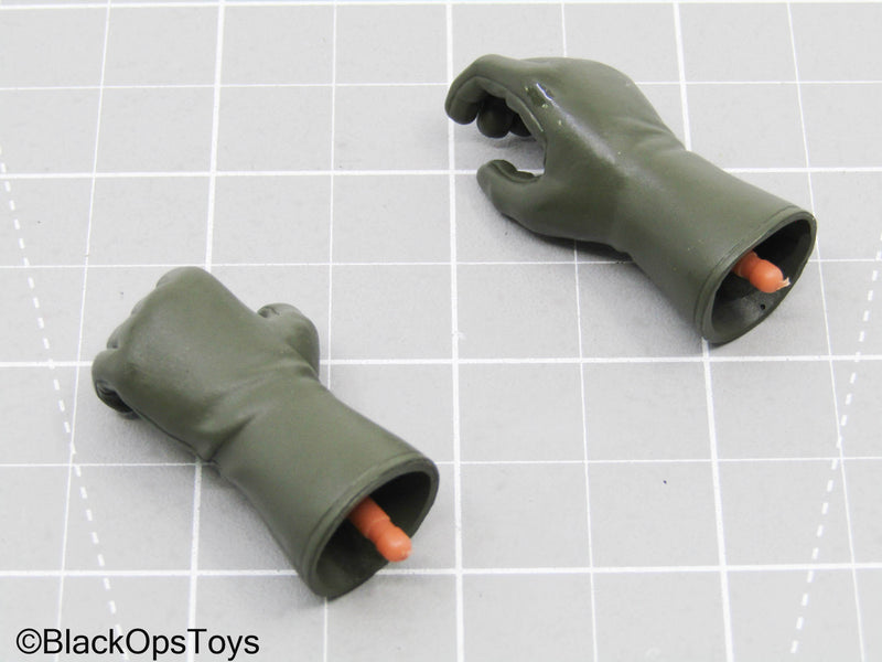 Load image into Gallery viewer, OD Green Gloved Hands w/Pegs (Dragon)
