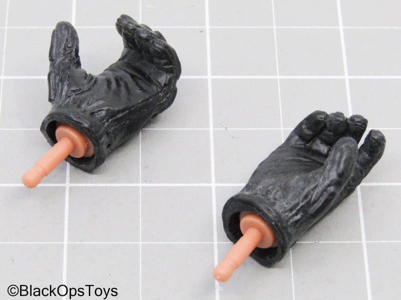 Load image into Gallery viewer, Black Gloved Hands w/Pegs (Dragon)
