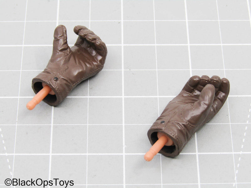 Load image into Gallery viewer, Brown Gloved Hands w/Pegs (Dragon)
