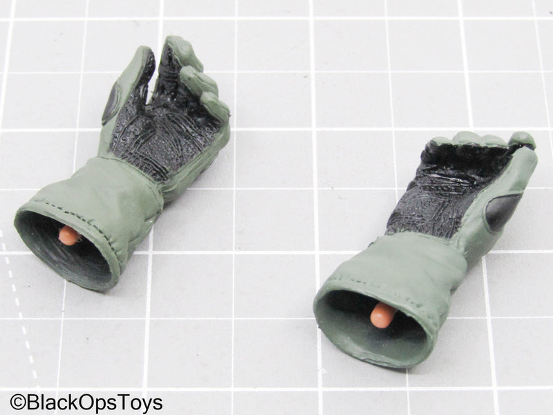 Load image into Gallery viewer, OD Green Gloved Hands w/Pegs (BBI)
