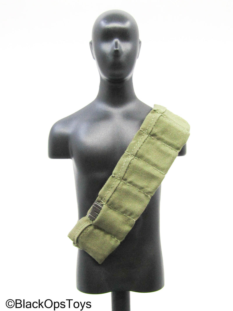 Load image into Gallery viewer, Vietnam Era OD Green Ammo Bandolier w/Mag Set
