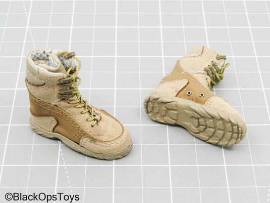 Tan Combat Boots (Foot Type)