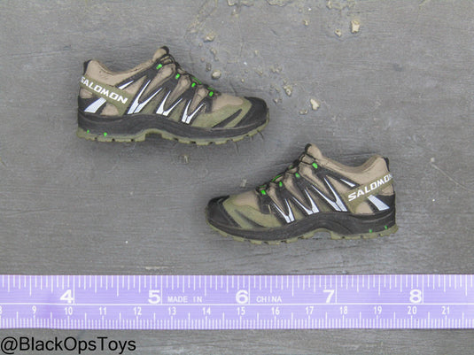 Black & Tan Hiking Shoes (Peg Type)