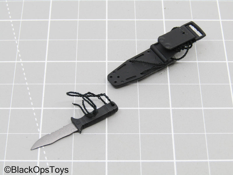 Load image into Gallery viewer, Black Knife w/Holster
