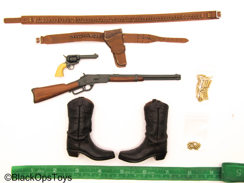 Load image into Gallery viewer, Western Set - John Wayne Leather Gun Belt Set w/Boots &amp; Winchester Rifle
