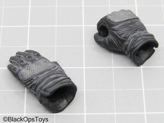 Black Gloved Hands (Sideshow Collectibles)