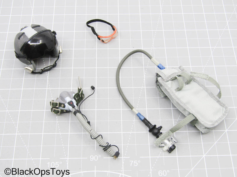 Load image into Gallery viewer, Aviator Grey Helmet w/Oxygen Tank &amp; Mask (Hot Toys)
