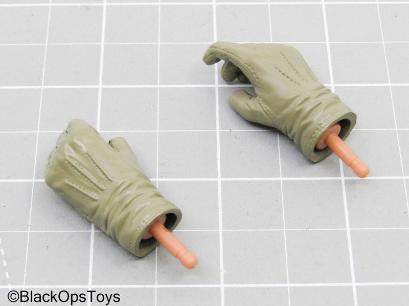 Load image into Gallery viewer, Olive Green Gloved Hands w/Pegs (Dragon)

