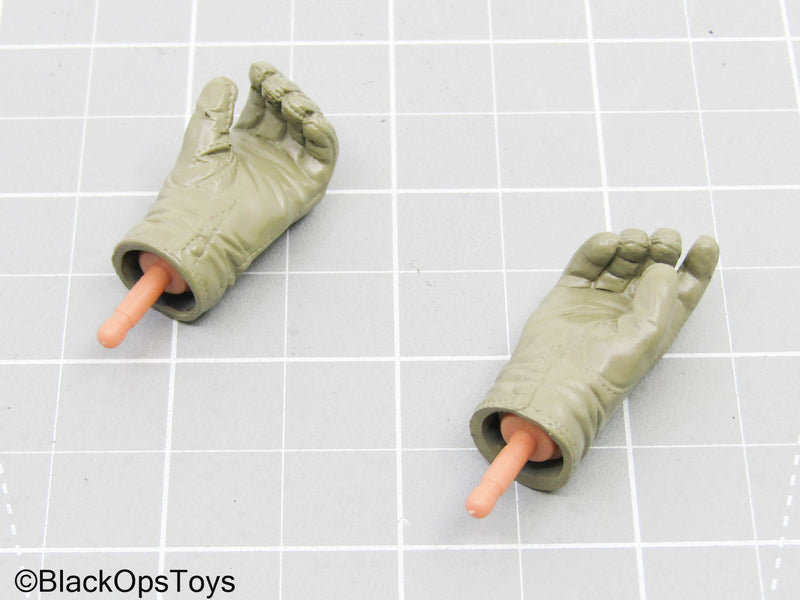 Load image into Gallery viewer, Olive Green Gloved Hands w/Pegs (Dragon)
