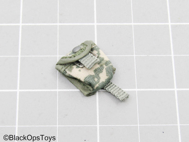Load image into Gallery viewer, Multicam Camo Pouch
